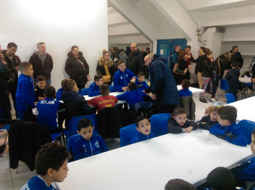 🔵 Reines & Rois … ⚪️