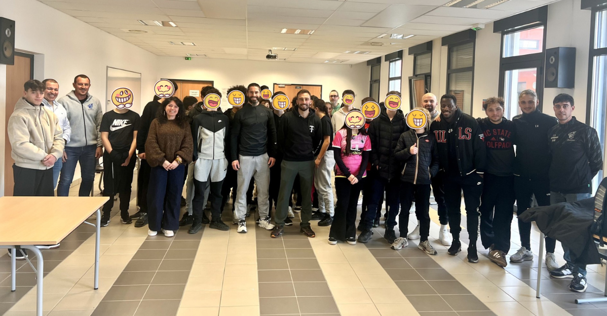 Non, tous les métiers du foot ne se jouent pas sur un terrain !