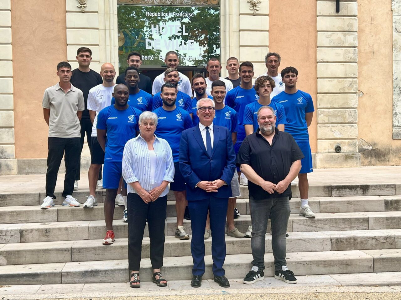 Le groupe N3 félicité par le Maire Christophe RIVENQ